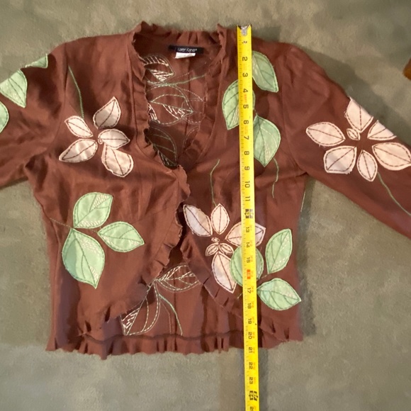 Very cute EUC ruff edge Karen Kane brown linen jacket with cream & green flowers - Picture 6 of 7